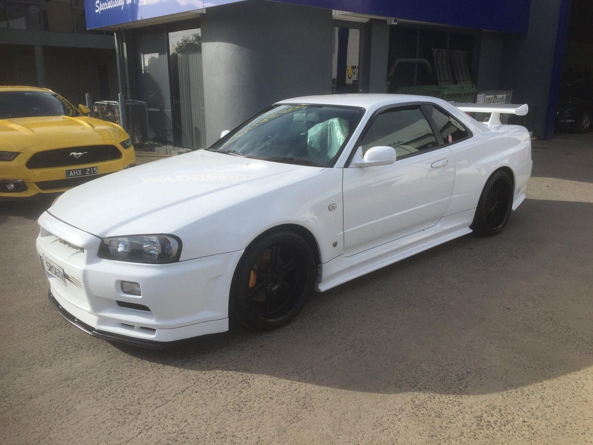 Ceramic Paint Protection Coatings Application Service Latest Nano Technology