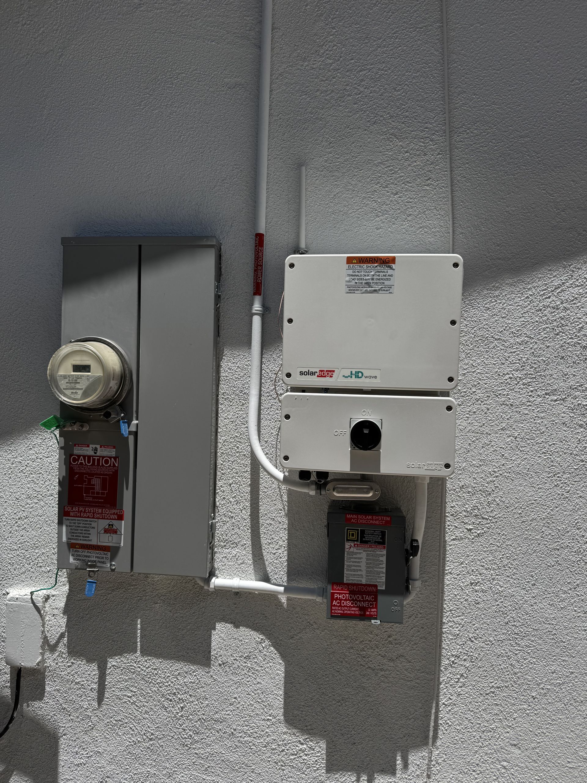 Solar installation rooftop Los Angeles