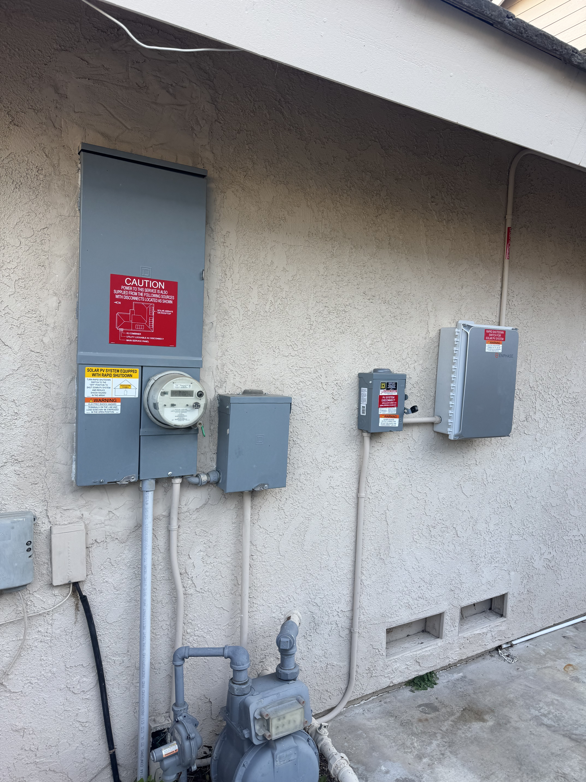 Enphase IQ8 microinverter installation Los Angeles