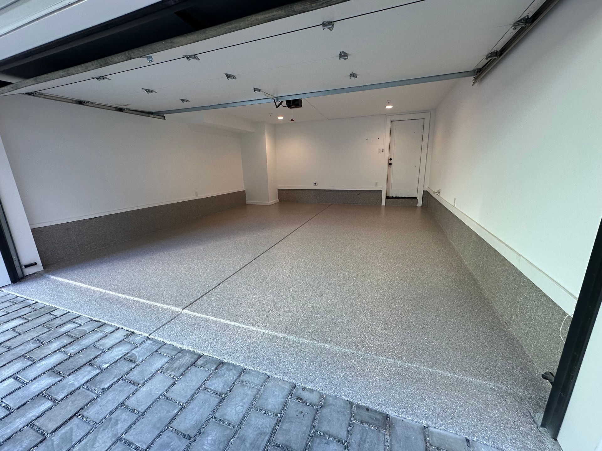 Concrete Coating Services | Elite Diamond Coating | Delaware