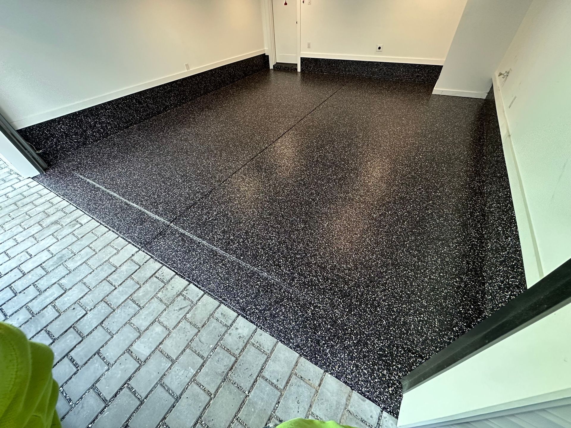 Concrete Coating Services | Elite Diamond Coating | Delaware