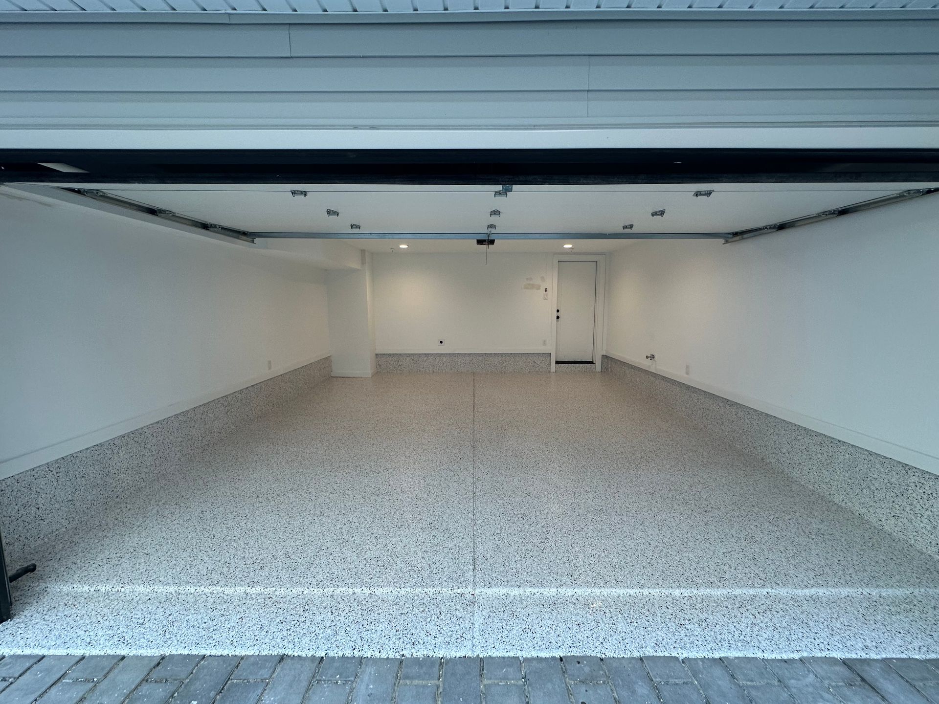 Concrete Coating Services | Elite Diamond Coating | Delaware