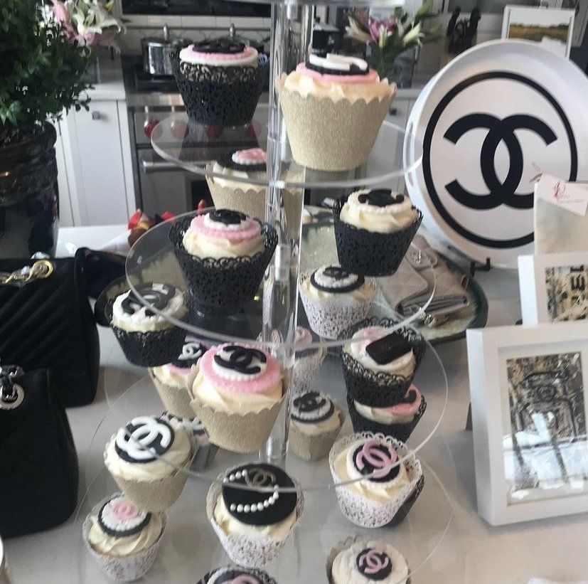 Cupcakes - Ridgefield, Connecticut - Lions Paw Interior