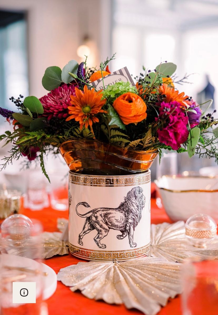 Lion Vase Design - Ridgefield, Connecticut - Lions Paw Interior