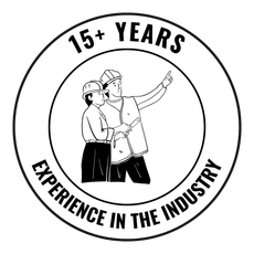 A black and white logo that says `` 15+ years experience in the industry ''.