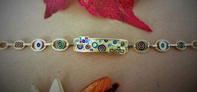 bracciale in oro artigianale ispirato a Gustav Klimt