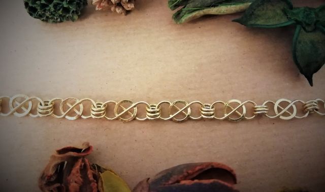 bracciale in oro sottile