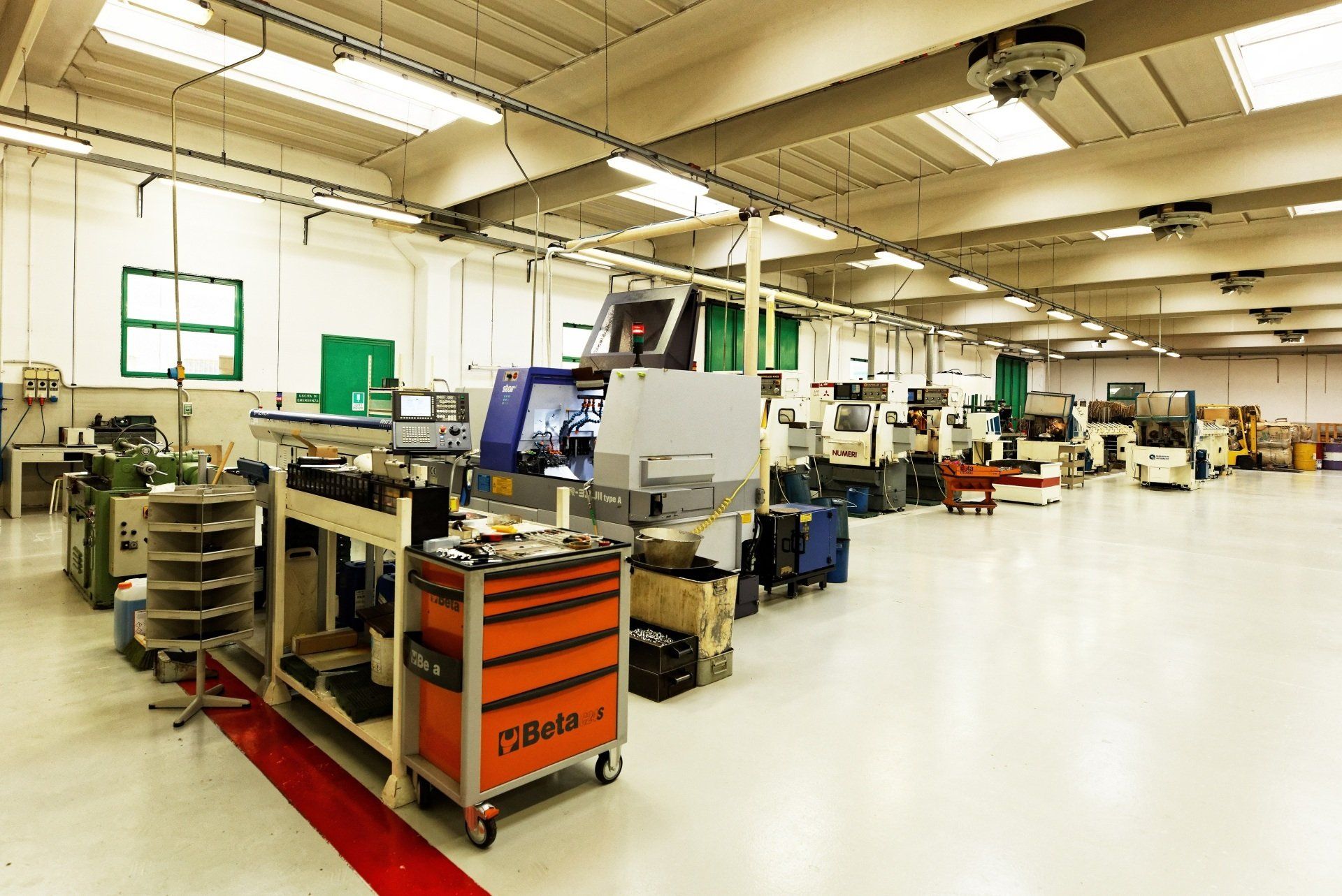 macchinario tornitura