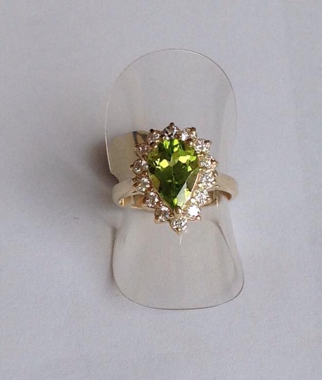 Emerald Gemstone Ring Nature's Vibrant Green Beauty | Lake Macquarie, Nsw | The Gold & Coin Shop