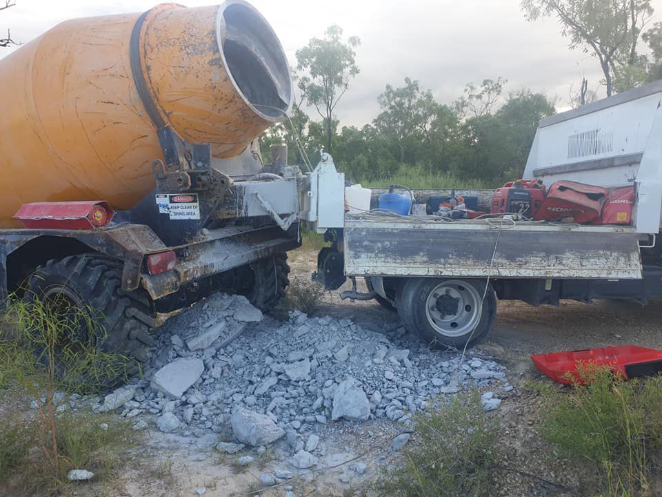 Heavy Truck Onsite — Austen Landscaping & Earthmoving in Deeragun, QLD