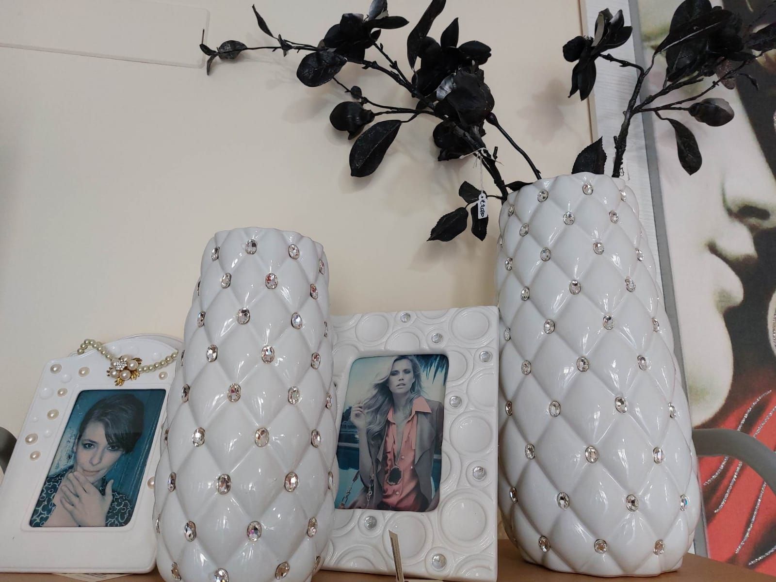 vaso e cornice abbinata