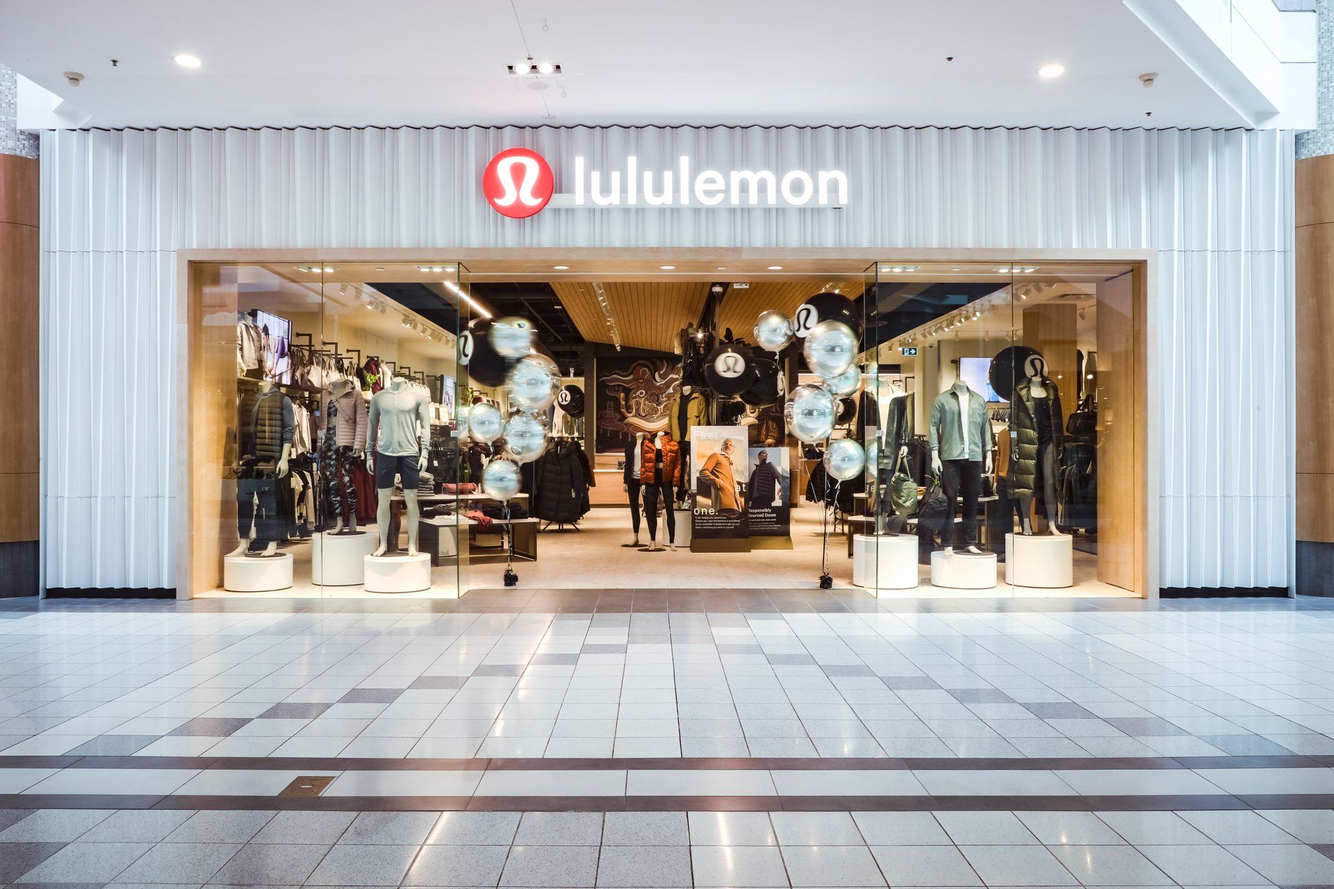 Lululemon Mapleview | ASTOUND