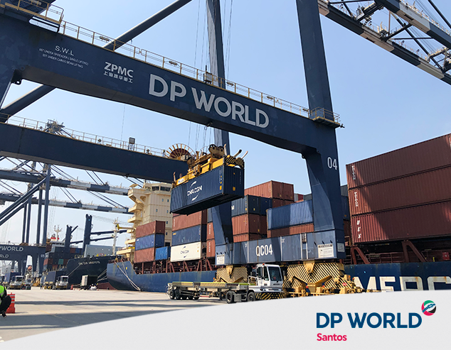 DP World containers