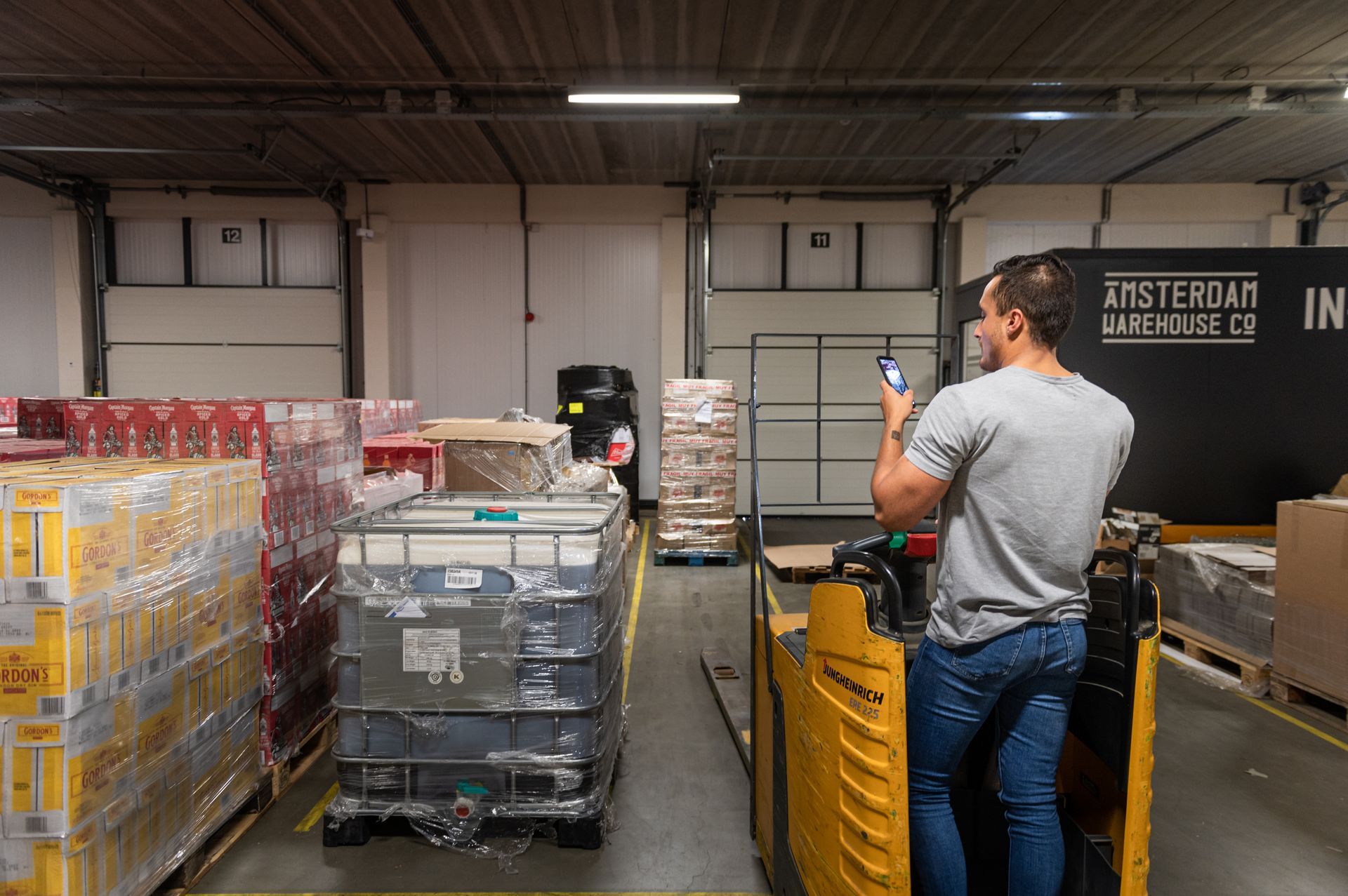 Amsterdam Warehouse in warehouse take photos of cargo 