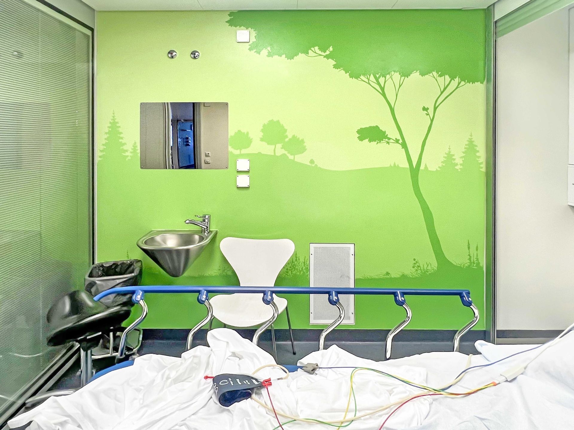 Emergency room painted