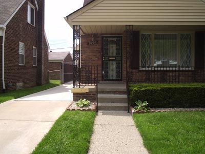Secured front door - Detroit, MI | Iron Clad Door Systems 