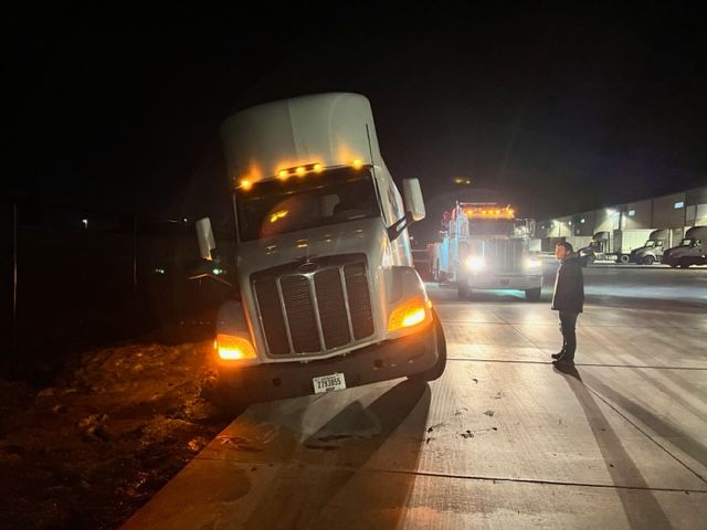 Emergency Roadside Assistance  — Fort Wayne, IN — Blue Eagle Towing