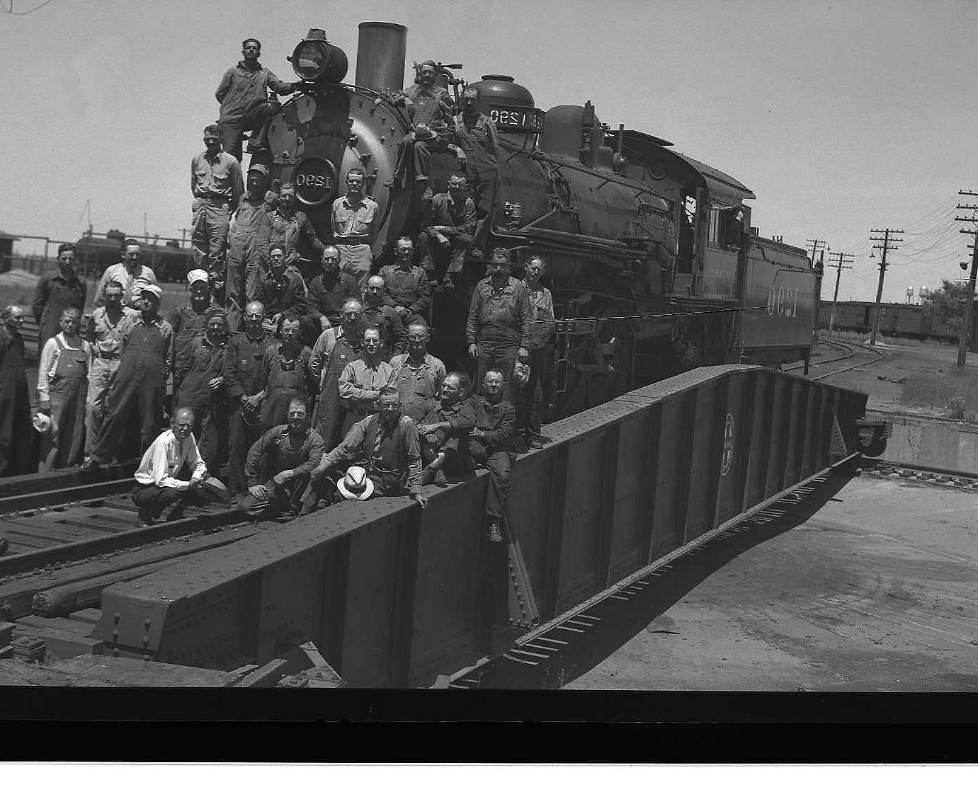 1930s-slaton-rail-turntable