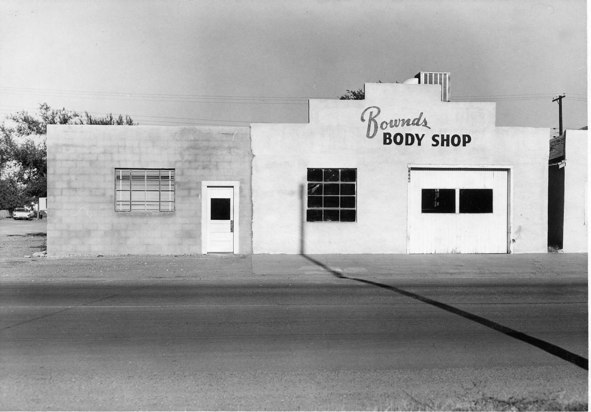 bownds-body-shop-1943