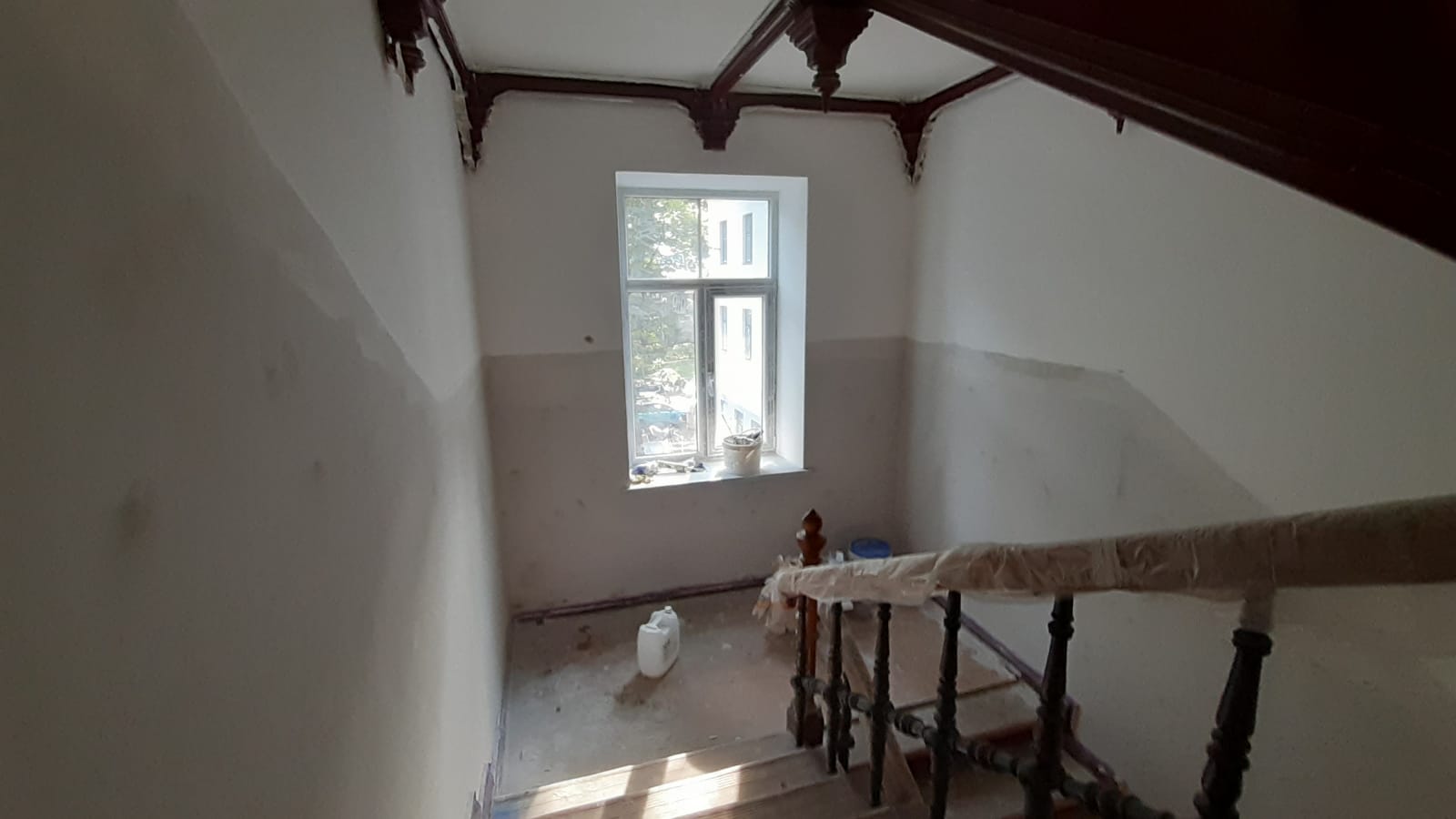 Daudzdzīvokļu mājas renovācija 10