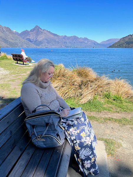 Getting inspiration in Queenstown Botanic Gardens