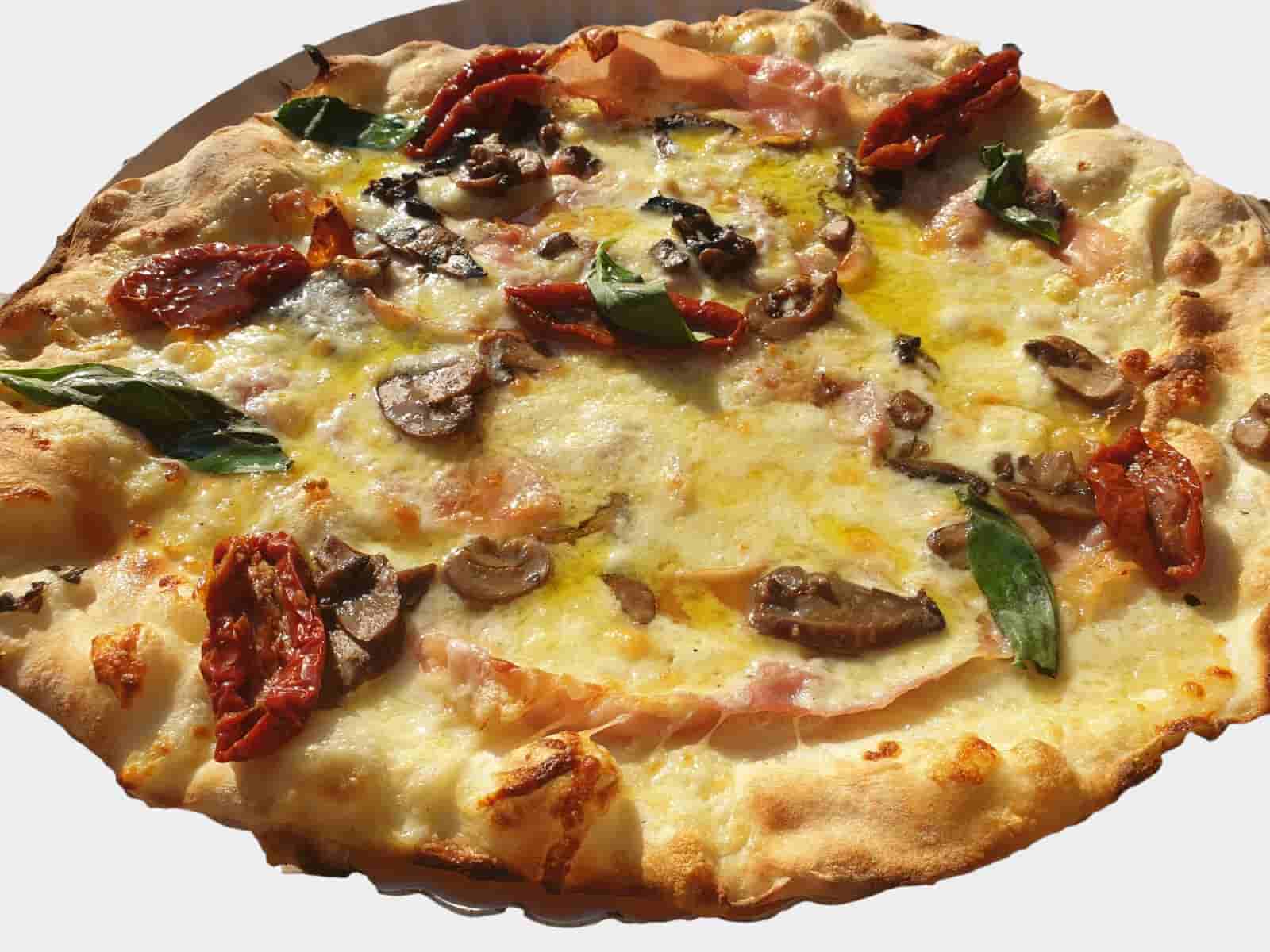 Super Saiyan n. 4 - Luka's Pizza a cesena