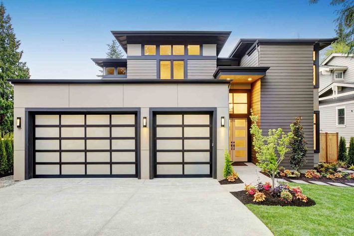 Beautiful House Garage - Harrisville, PA - Cozad