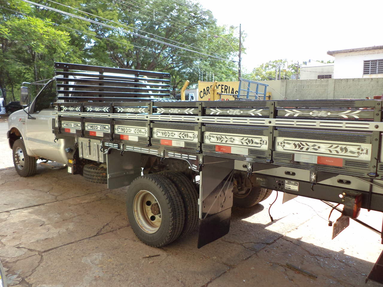 Carrocerias de Madeiras - BMV Carrocerias