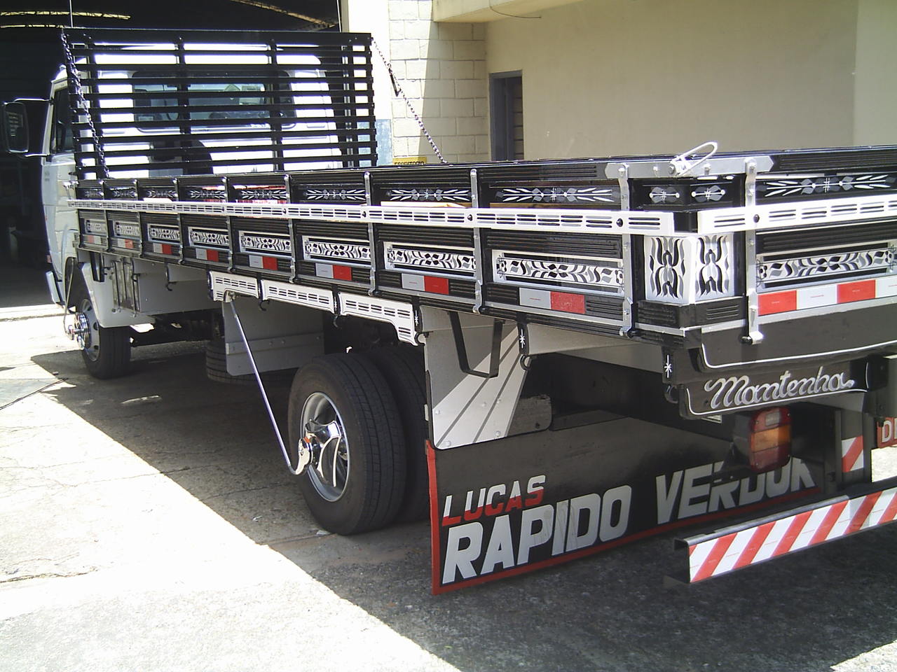 Carrocerias de Madeiras - BMV Carrocerias