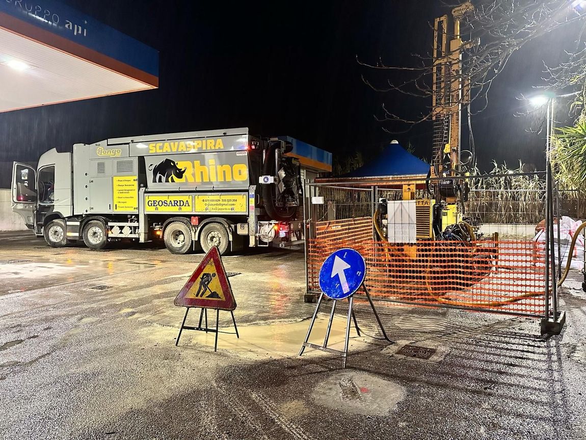 Perforazione di terreno per la costruzione di un pozzo d'acqua