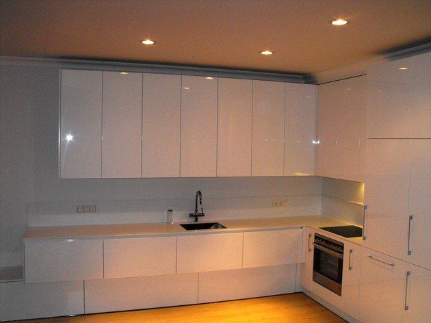 ACRULAT SIA - Virtuves virsmas no mākslīgā akmens 16