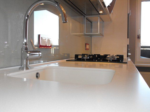 ACRULAT SIA - Virtuves virsmas no mākslīgā akmens 9