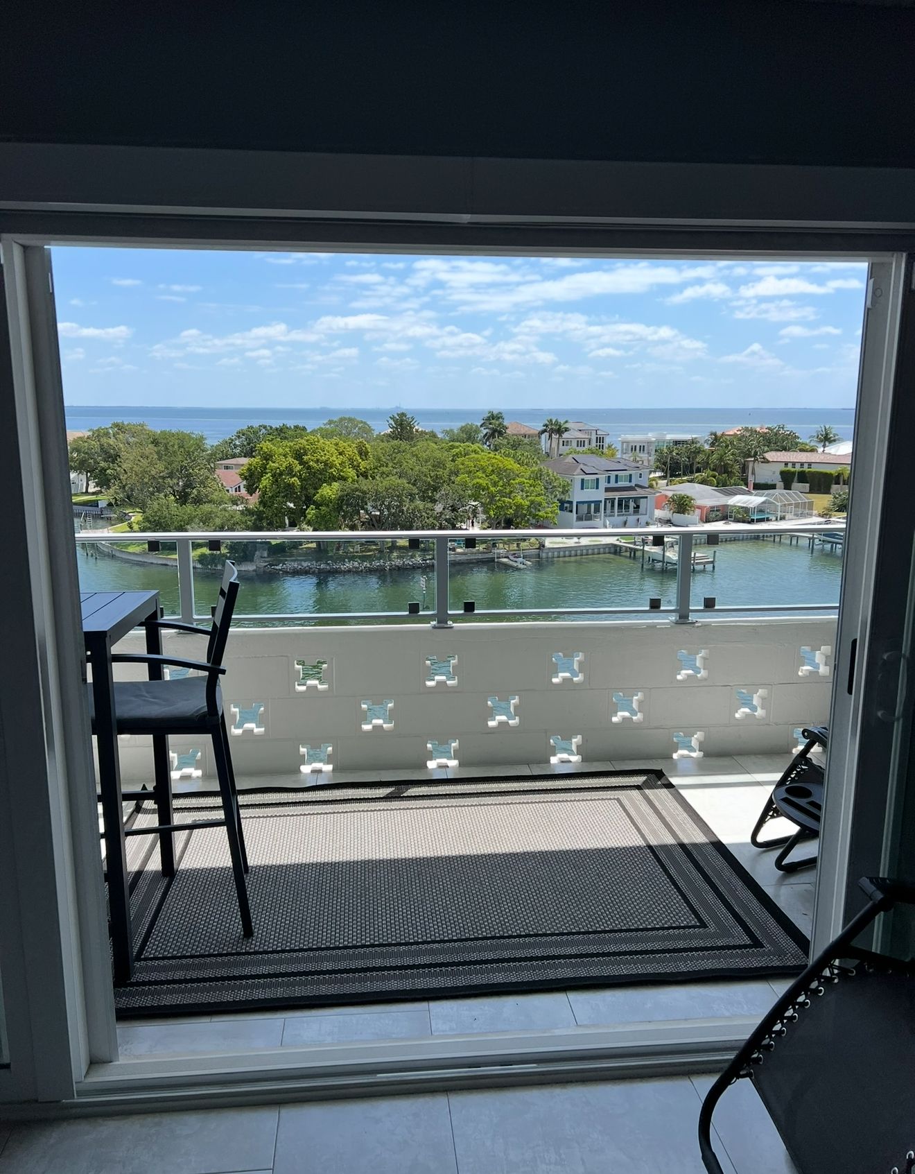 Custom Glass Wall Tempered on Patio - Glass Services in Saint Petersburg, FL Custom Glass Wall Tempered on Patio - Glass Services in Saint Petersburg, FL