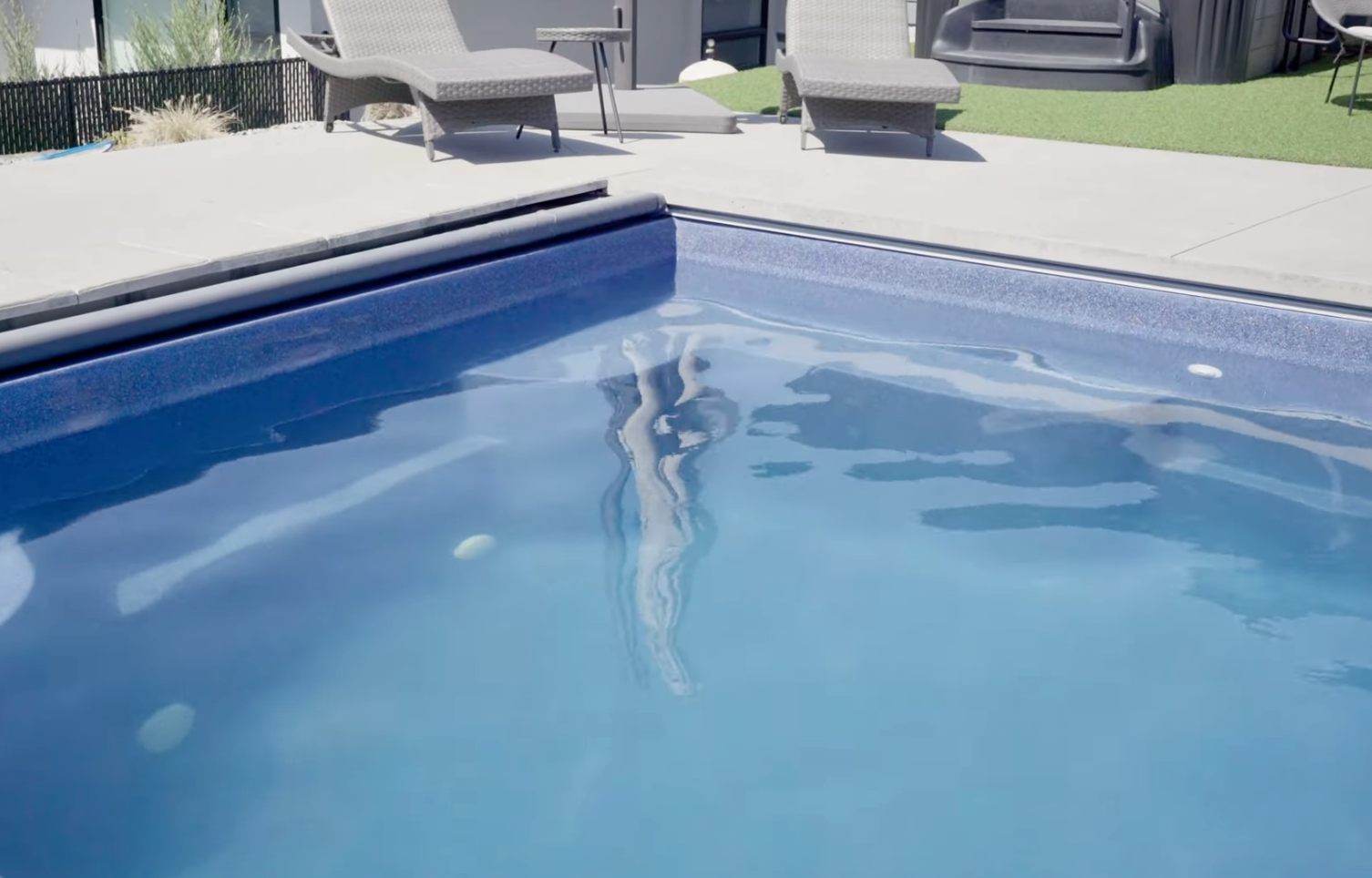 fiberglass pool construction