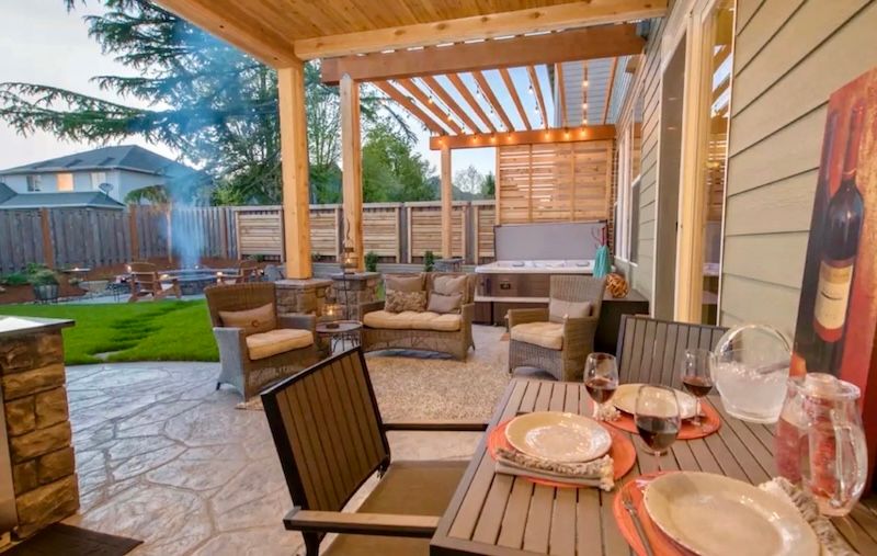 outdoor living space design