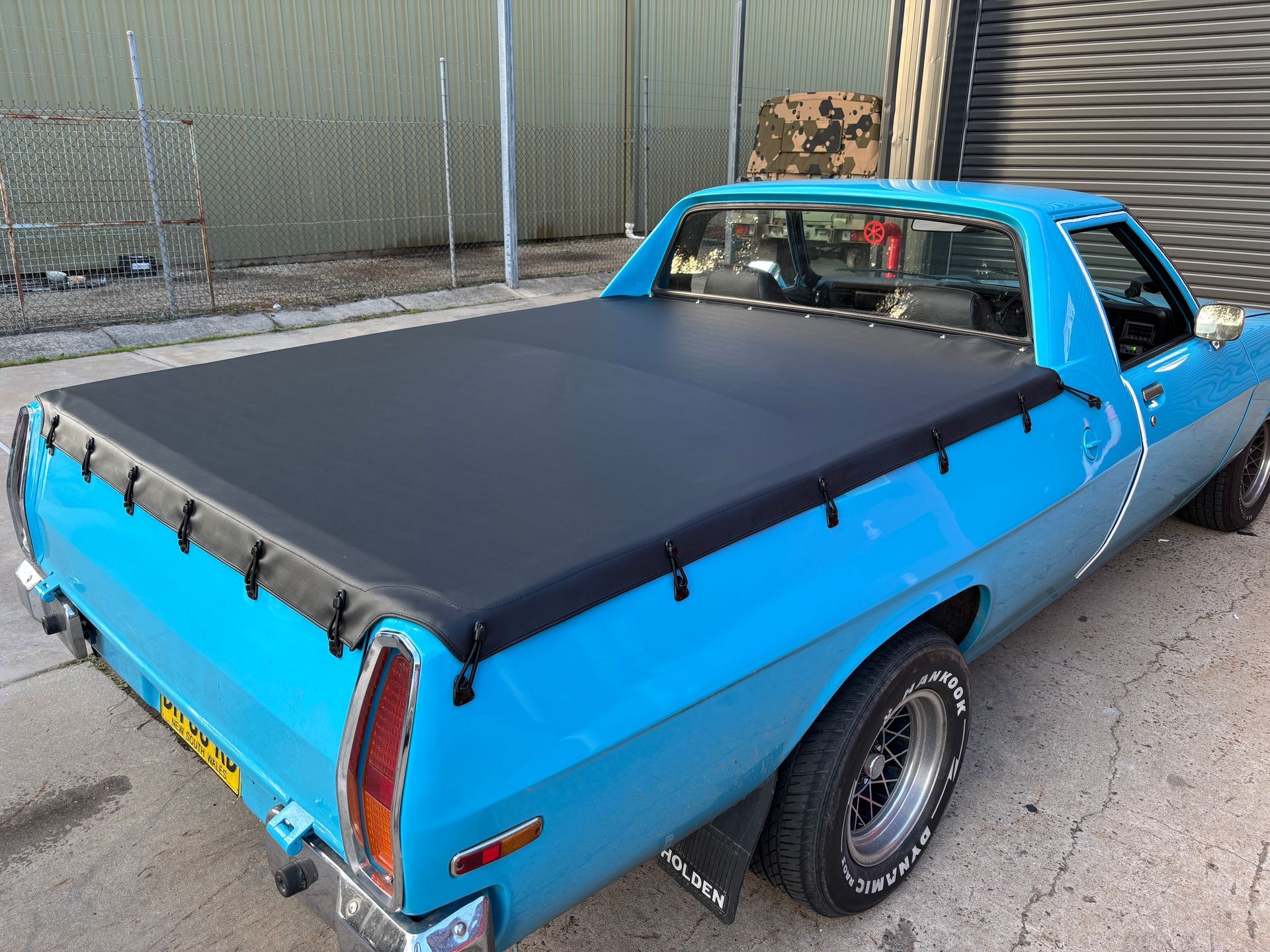 Holden HZ ute tonneau