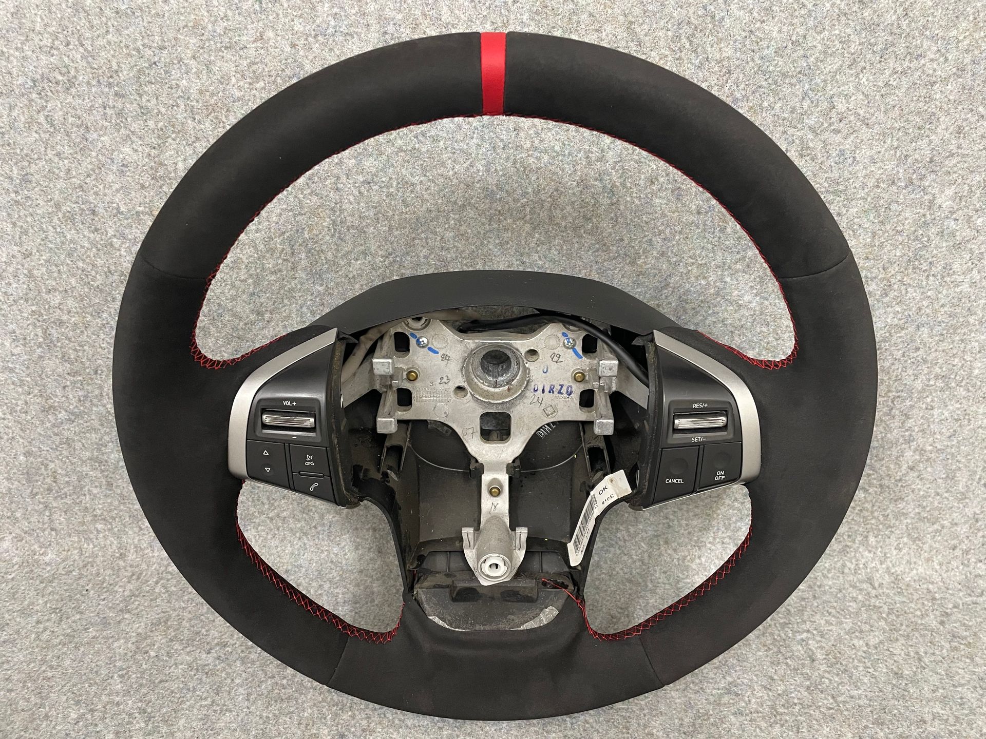 Steering wheel suede cover with installation