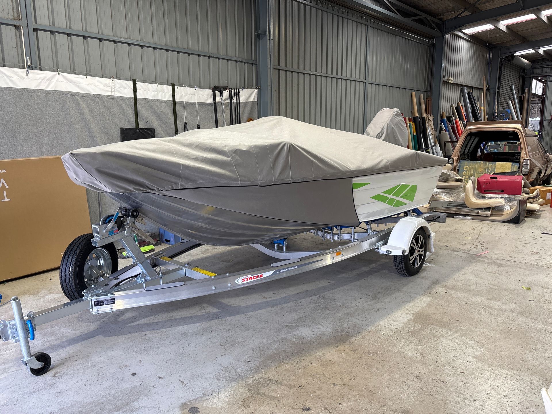 Stacer 429 Proline boat bag cover and half bra in light grey acrylic with charcoal binding