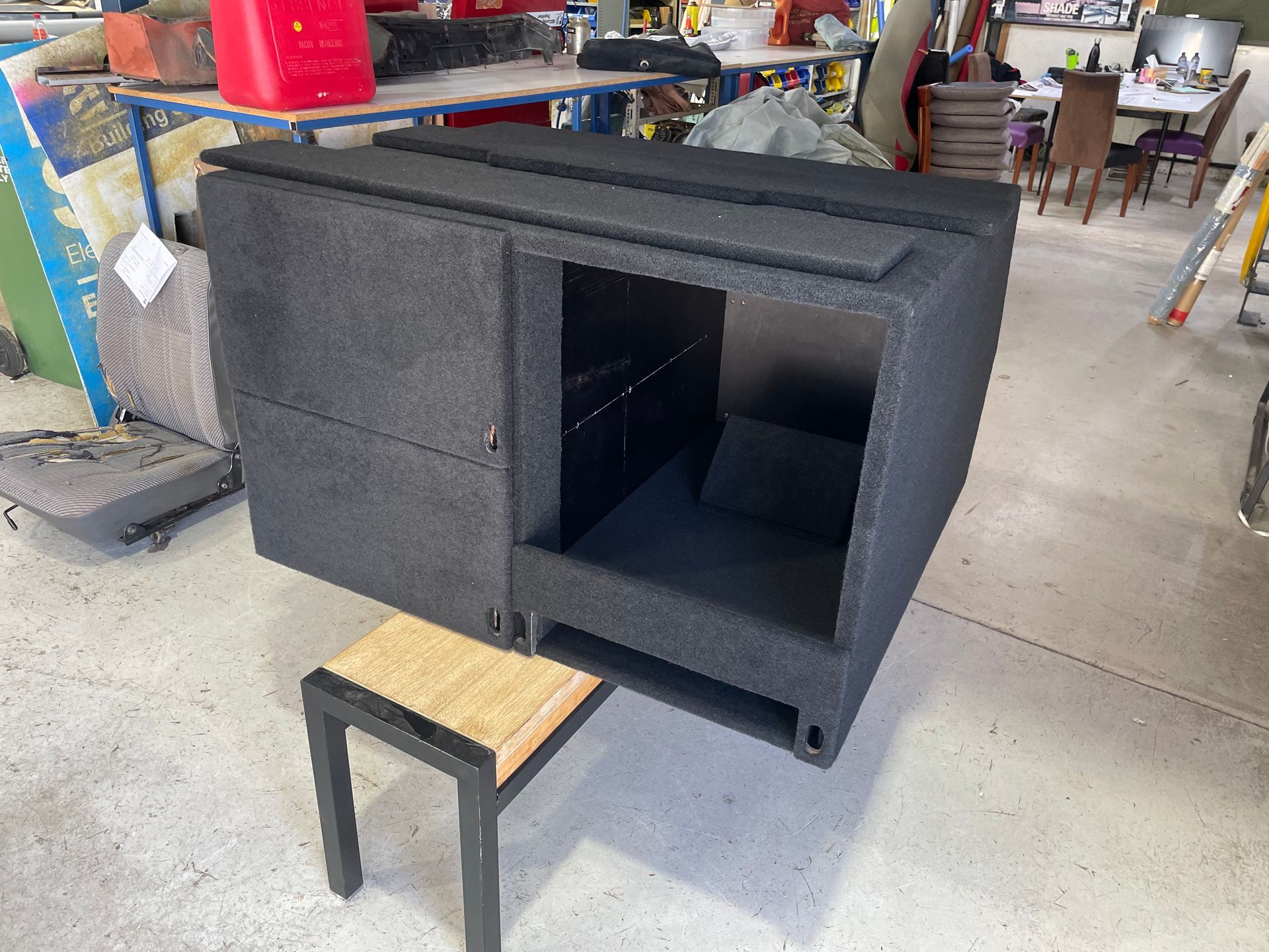 4WD rear storage boxes cupboard with carpet