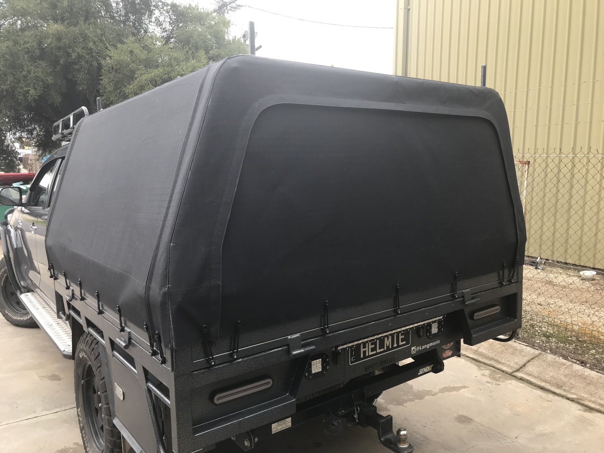 Black canvas canopy with zip out rear panel