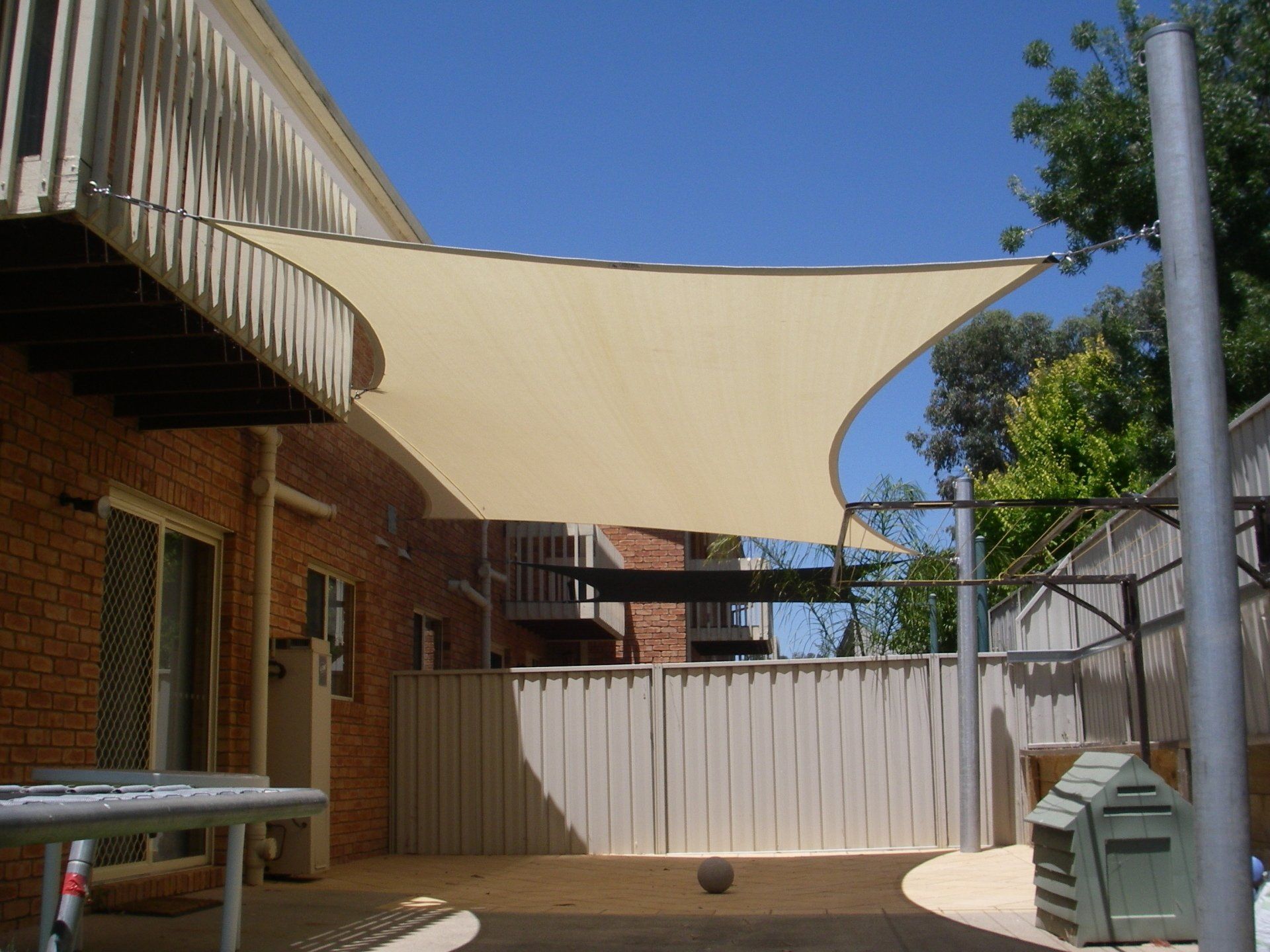 Block Out 95% Shadecloth Sail