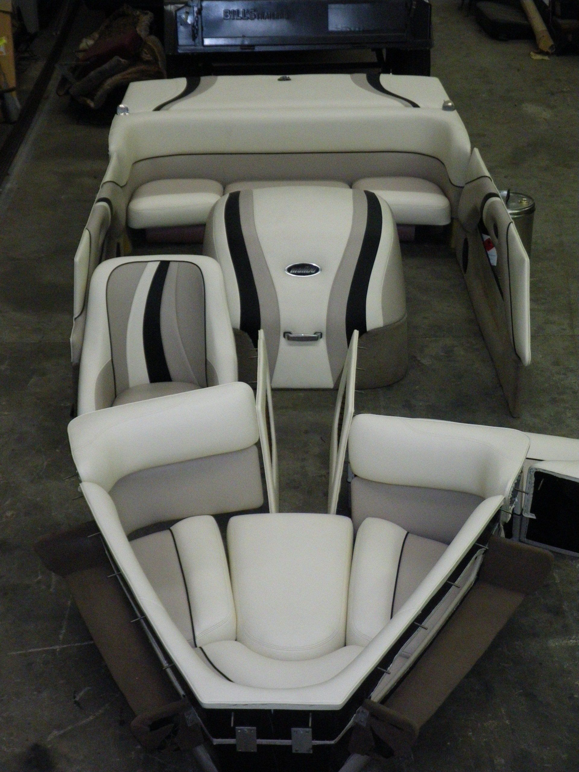 Boat Malibu Response Bowrider Interior