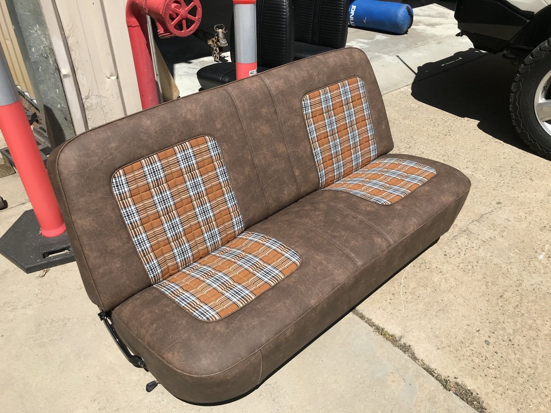Custom Ford F100 bench seat brown with tartan inserts