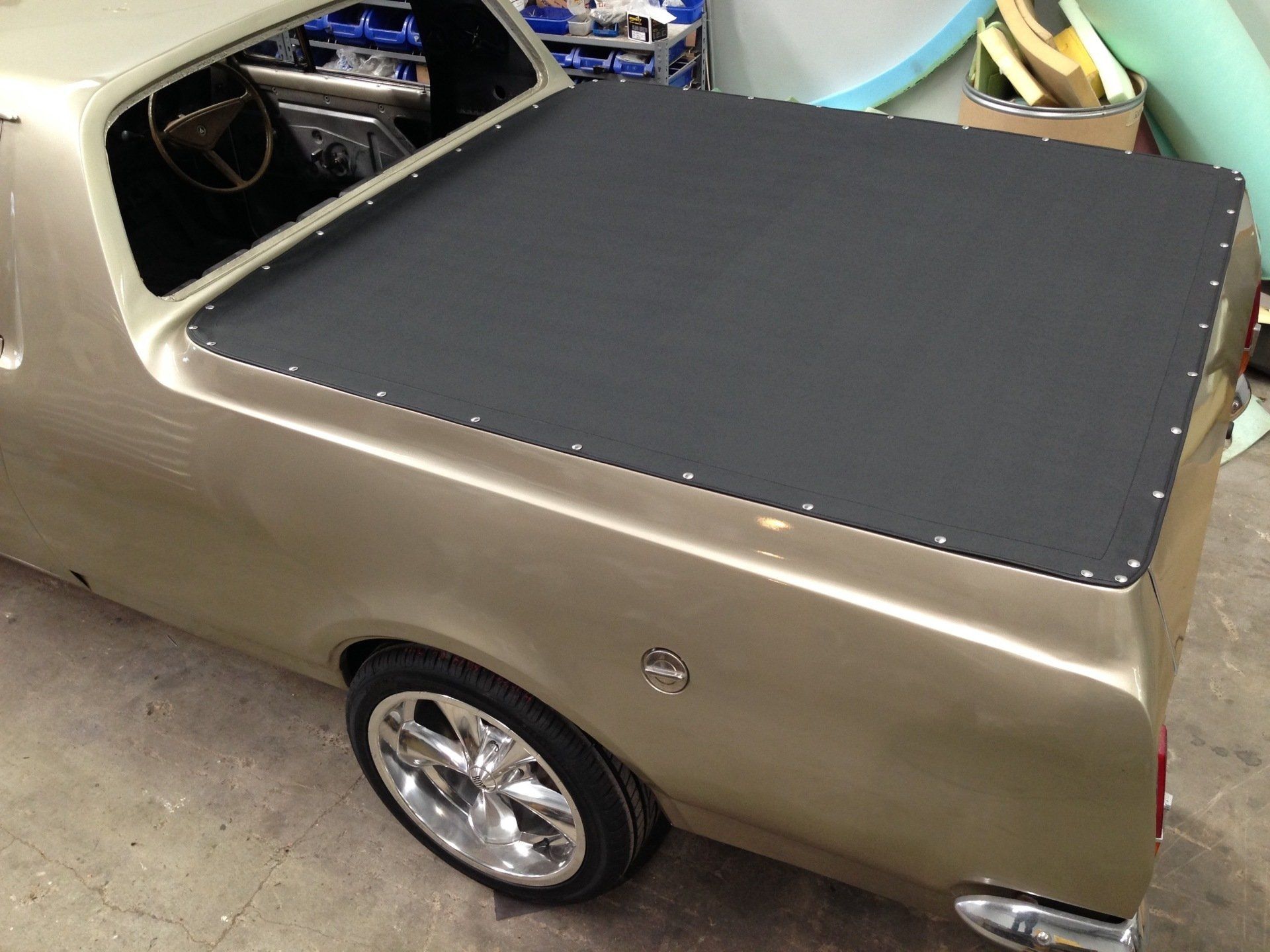 HT Kingswood Ute Press Stud Tonneau