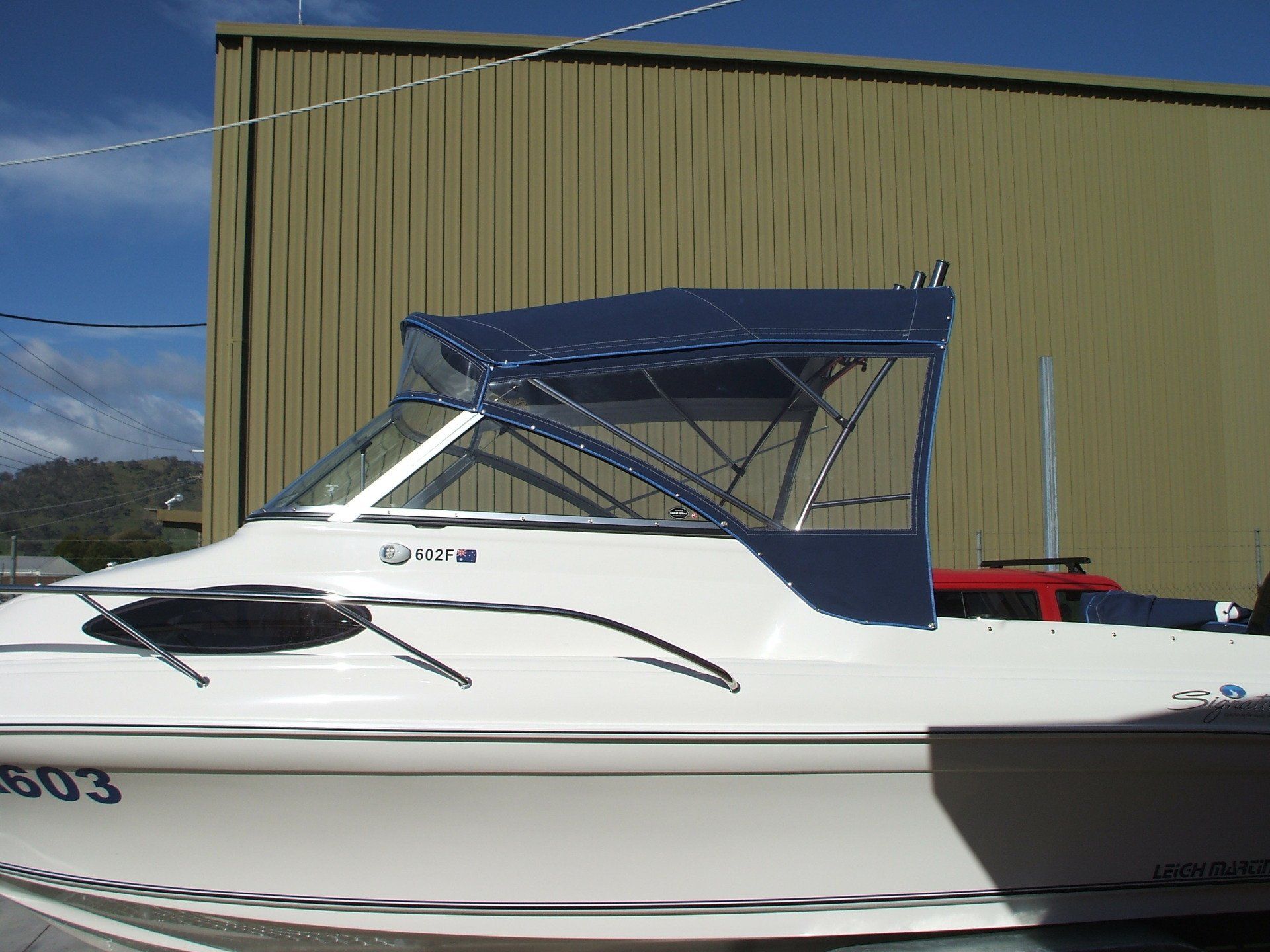 Haines Signature 602F Bimini, Clear Front and Side Curtains