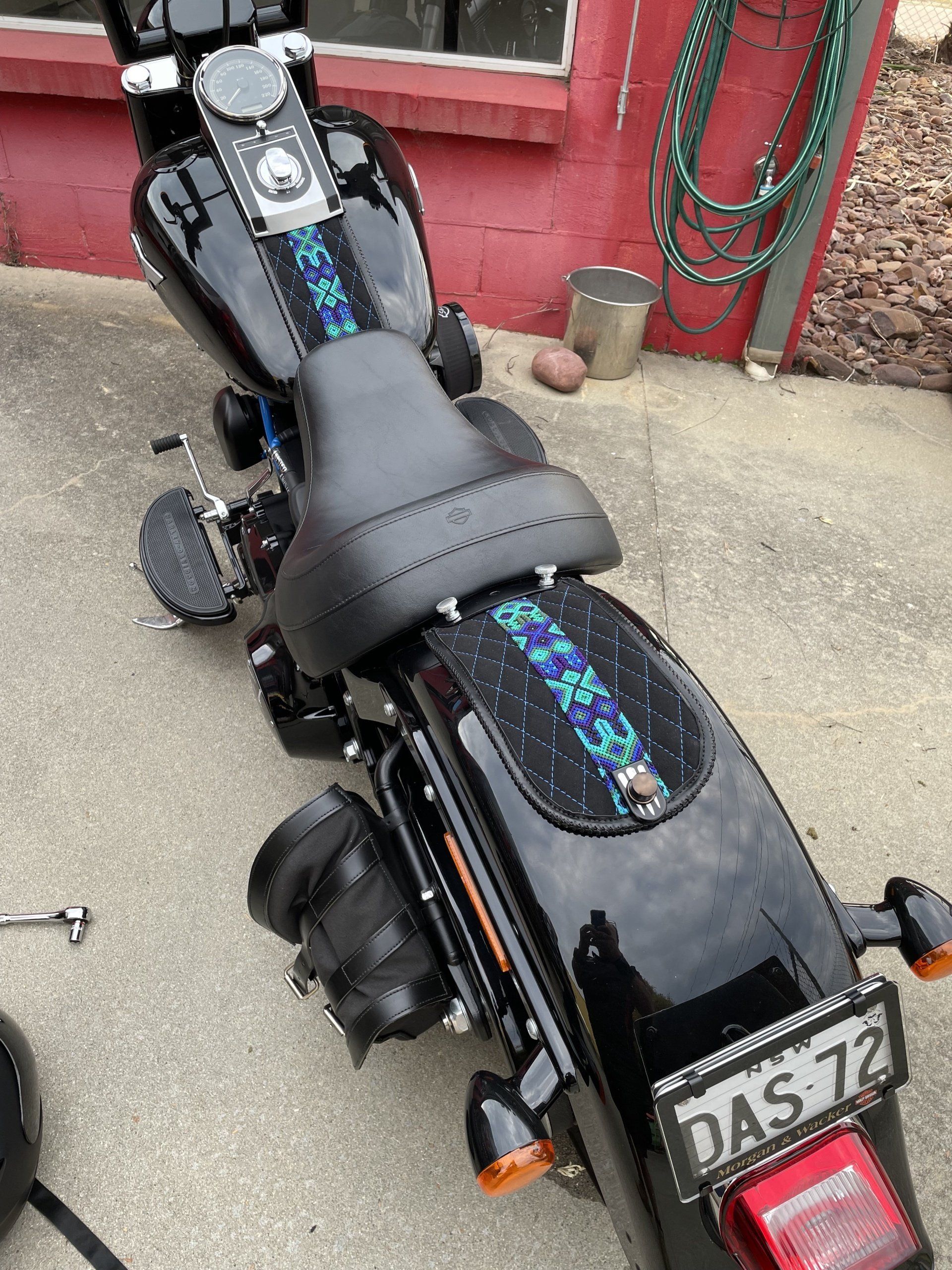 harley seats for stretched tanks