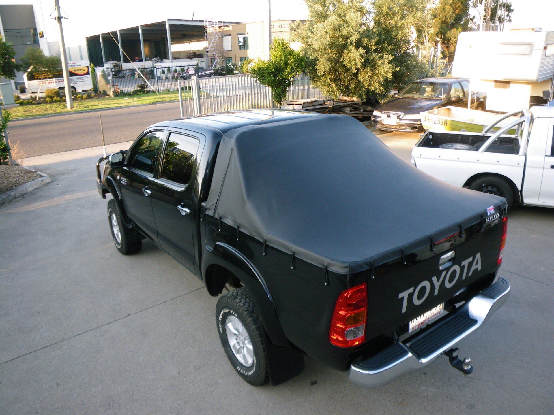 Hilux Ute Camperback With Side Zips
