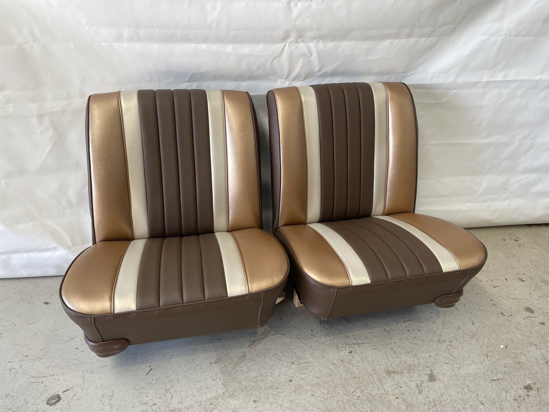 Holden HD Kingswood custom brown and gold bucket seats