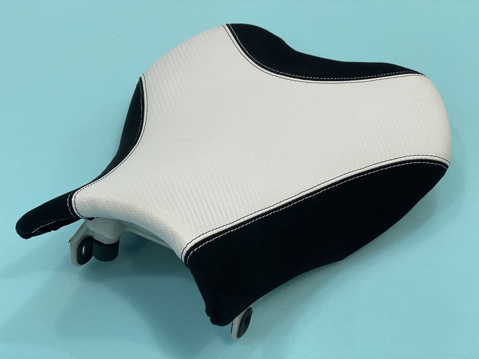Honda GSXR motorbike seat full retrim white carbon fibre vinyl with suede sides