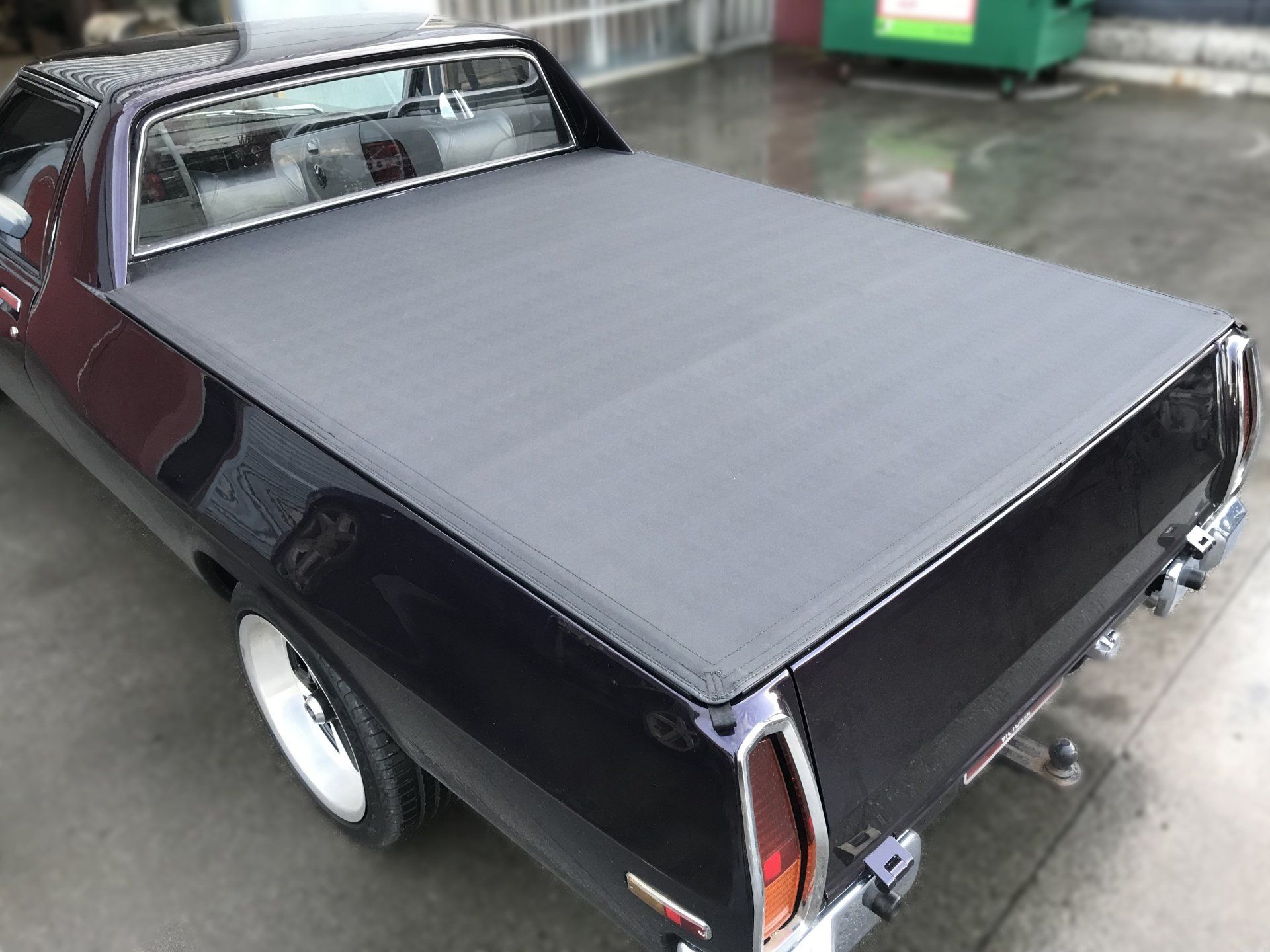 Kingswood ute Slikfit tonneau